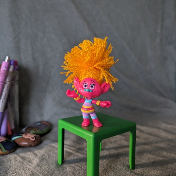 Trolls DreamWorks Figure Dj Suki Hasbro 3 In Pink Orange 2014 Toy World Tour - Picture 9 of 12